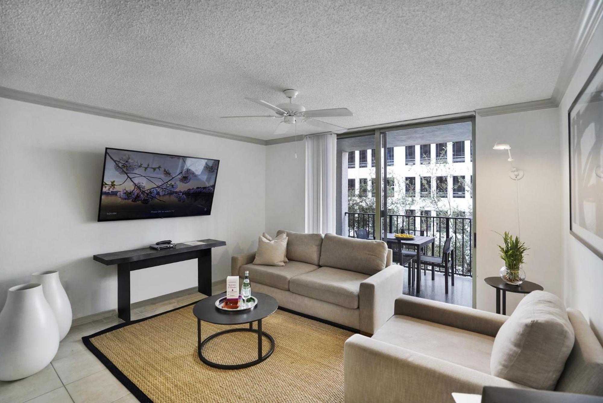 Dharma Home Suites Coral Gables At Gables Grand Plaza Miami Bilik gambar