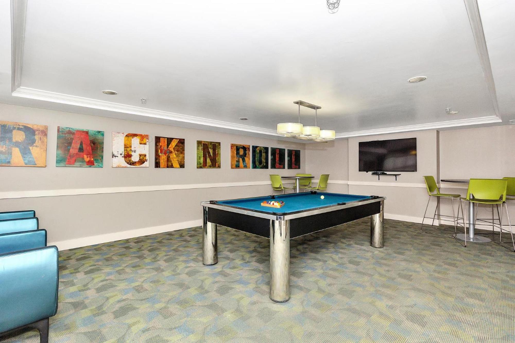 Dharma Home Suites Coral Gables At Gables Grand Plaza Miami Bilik gambar