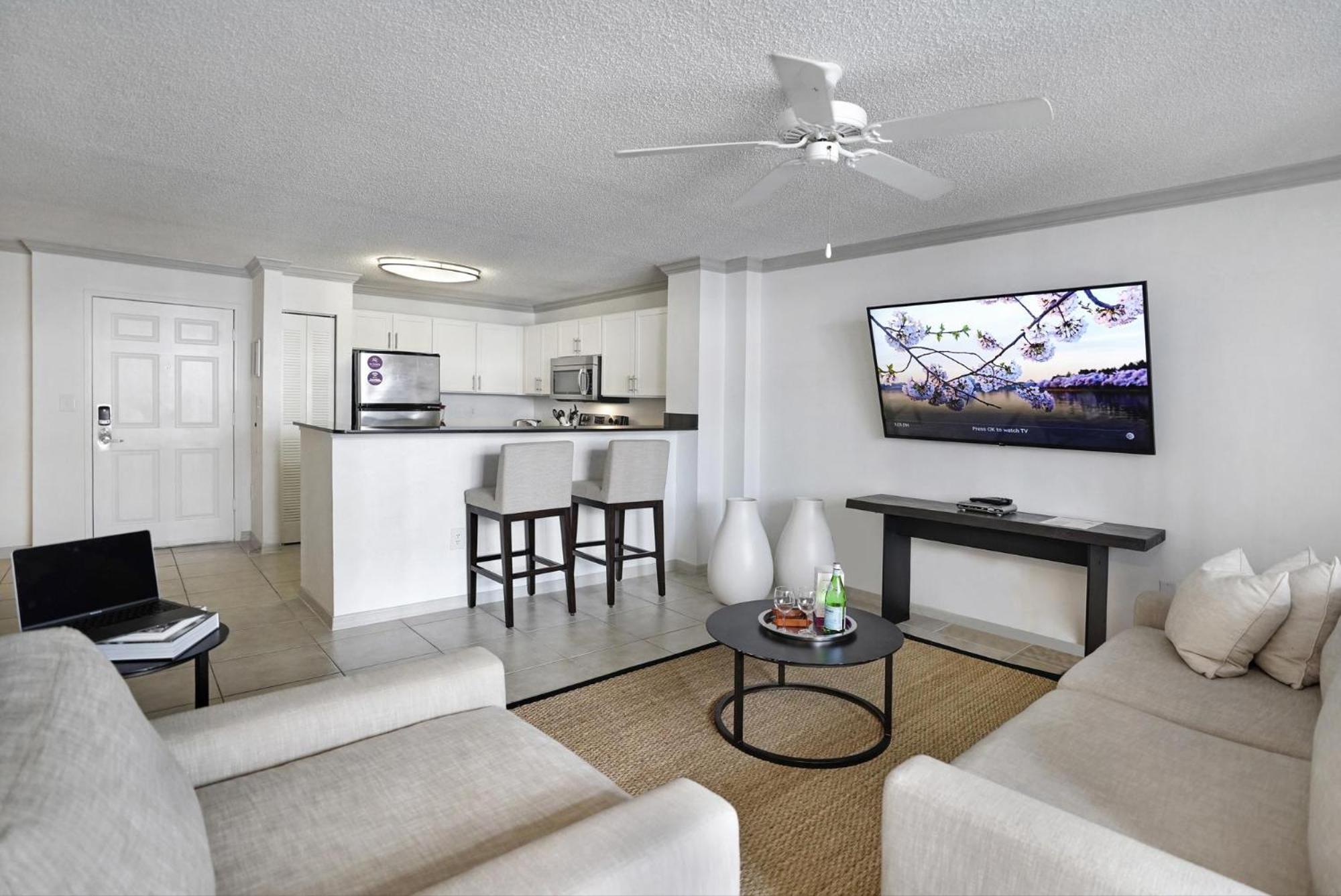 Dharma Home Suites Coral Gables At Gables Grand Plaza Miami Bilik gambar