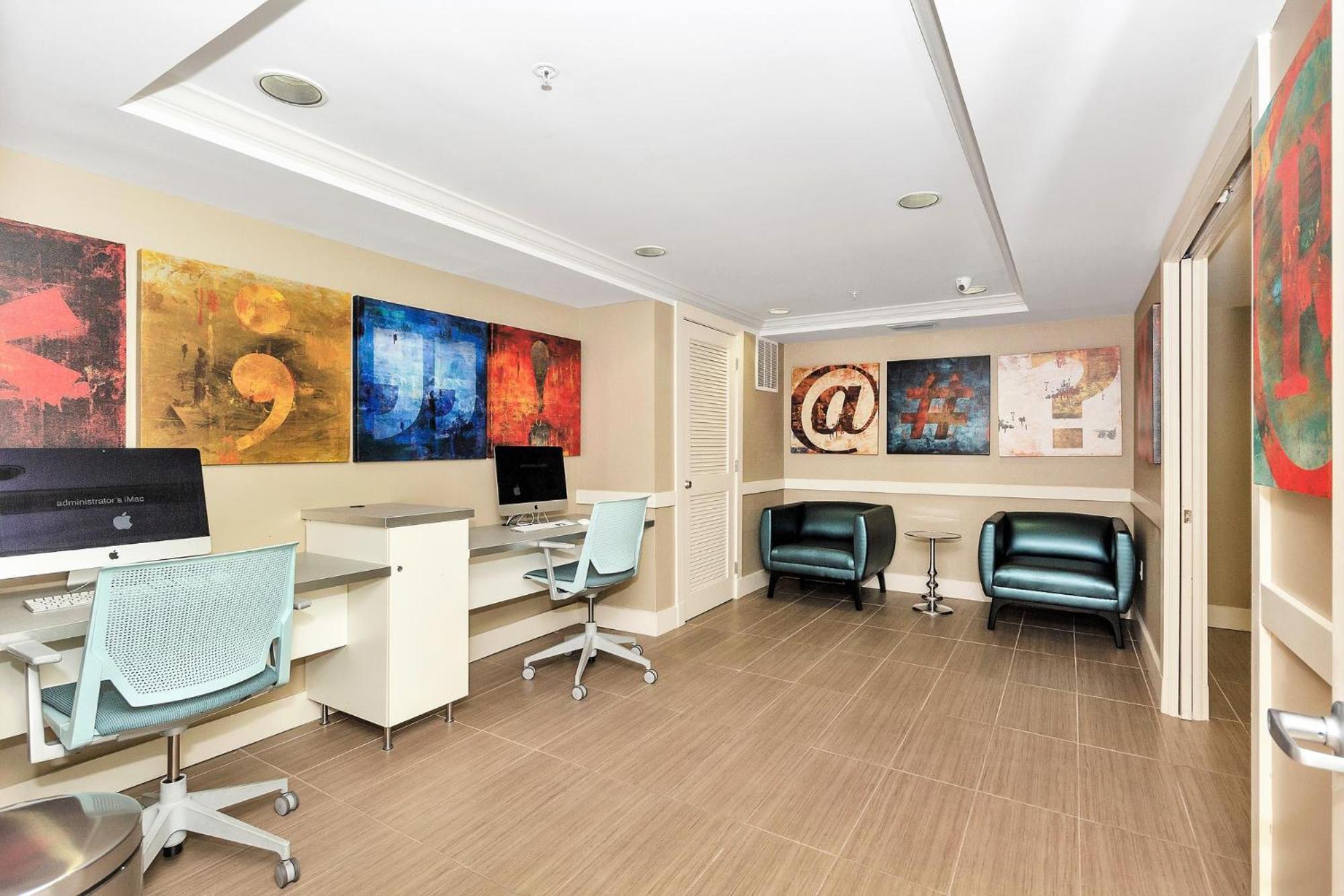 Dharma Home Suites Coral Gables At Gables Grand Plaza Miami Bilik gambar