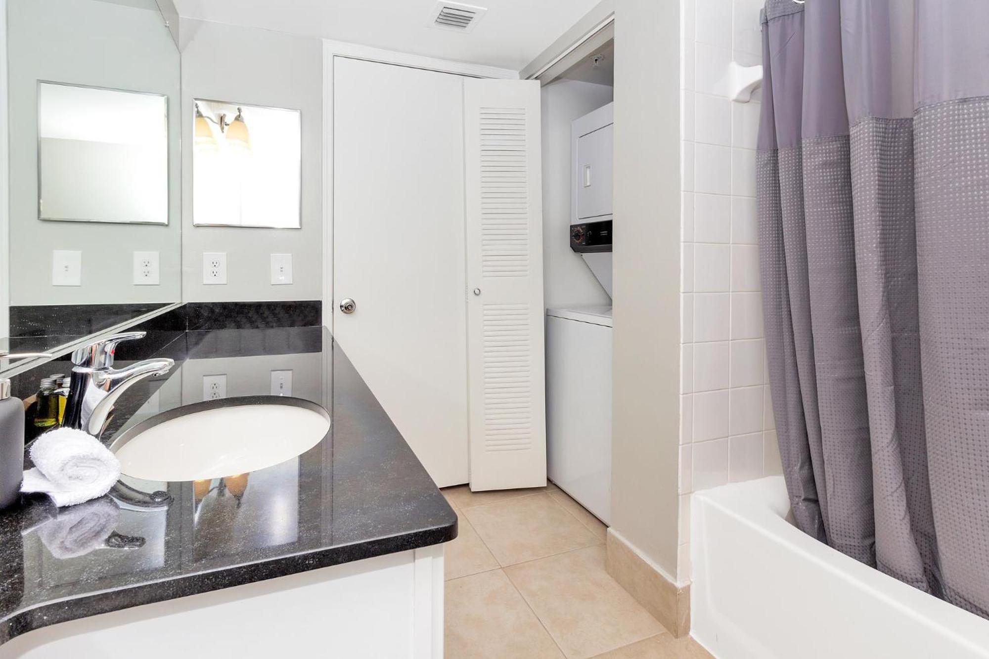 Dharma Home Suites Coral Gables At Gables Grand Plaza Miami Bilik gambar
